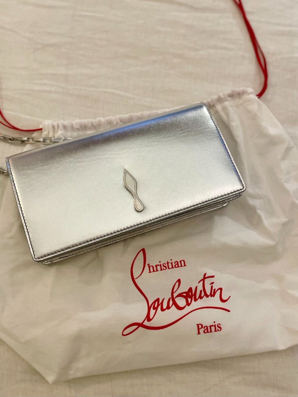 Christian Louboutin Bettina Clutch Bag in Laminated Nappa Leather - Picture 5 of 15